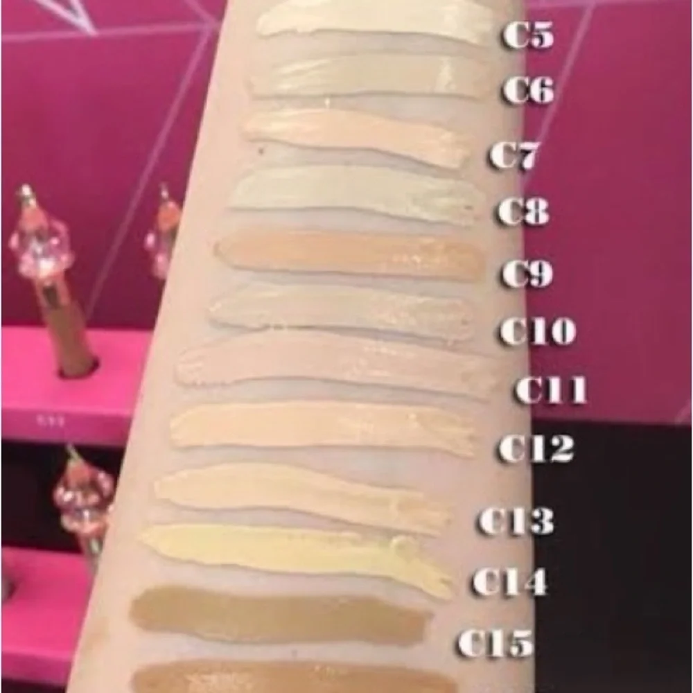 Jeffrey Star concealer C9